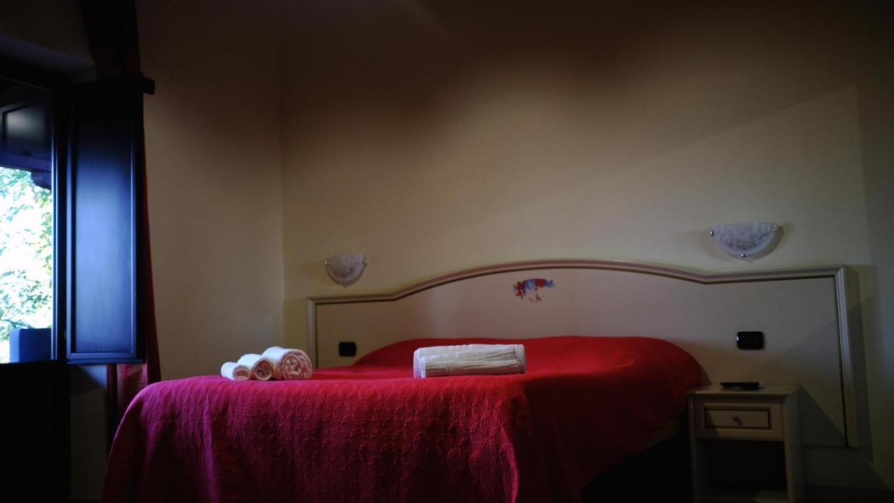 Relais Il Feudo Bed & Breakfast Beltiglio Екстериор снимка