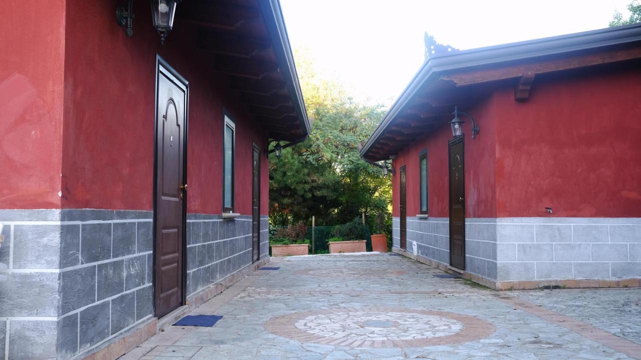 Relais Il Feudo Bed & Breakfast Beltiglio Екстериор снимка